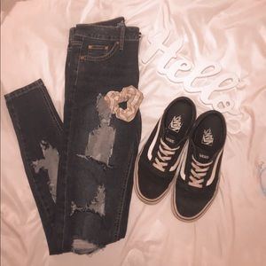 SOLD🦋ripped denim jeans